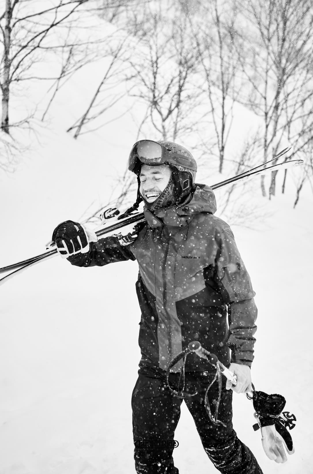 snow-fun-smiles-niseko-japan